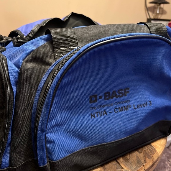 Vintage BASF Duffel, Travel Carry On Bag - Picture 9 of 10